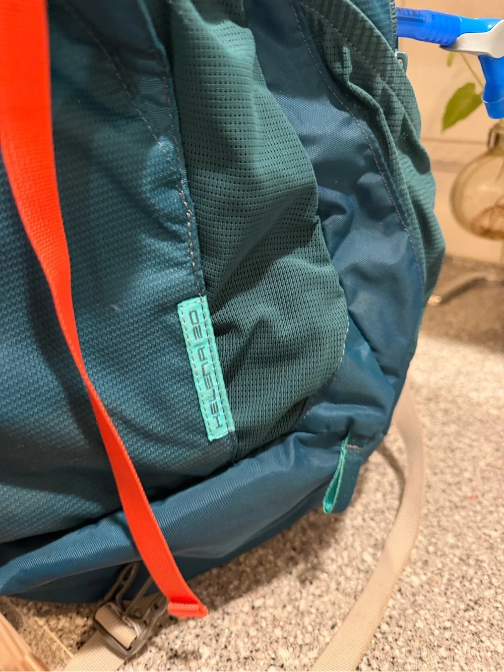 CamelBak Women’s Helena 20 Hiking Hydration Pack Teal